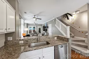 1073 Park West Dr, Charlotte, NC 28209 - Photo 9