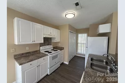 507 Shafter Court, Charlotte, NC 28214 - Photo 7