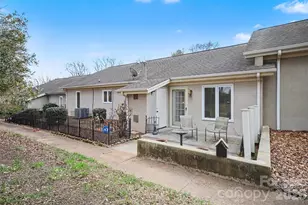 401 Holman Dr, Shelby, NC 28150 - Photo 5