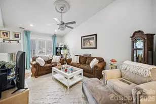 401 Holman Dr, Shelby, NC 28150 - Photo 5