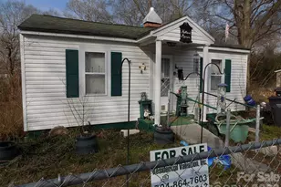 415 S Maple Street S, Dallas, NC 28034 - Photo 1