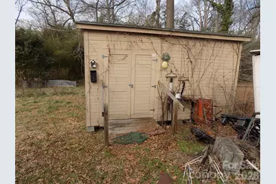 415 S Maple Street S, Dallas, NC 28034 - Photo 3