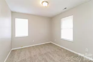 2001 Teddington Dr, Charlotte, NC 28214 - Photo 13