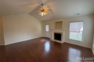 1025 Cranston Crossing Pl, Indian Trail, NC 28079 - Photo 9