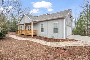 631 Mountain Pkwy, Mill Spring, NC 28756 - Photo 5