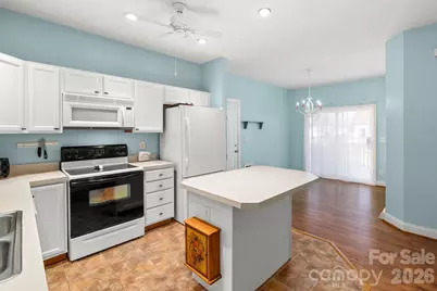 403 Sassafras Drive, Hendersonville, NC 28739 - Photo 9