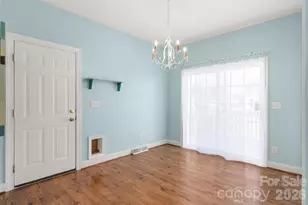 403 Sassafras Dr, Hendersonville, NC 28739 - Photo 13