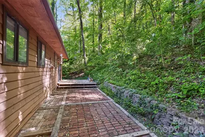 8 Shadywood Circle, Asheville, NC 28803 - Photo 9