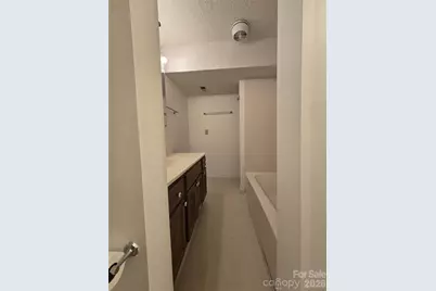 8 Shadywood Circle, Asheville, NC 28803 - Photo 11