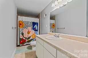 108 Brookmeade Dr, Statesville, NC 28625 - Photo 33