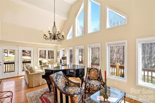 741 Blue Ridge Dr N, Marion, NC 28752 - Photo 9