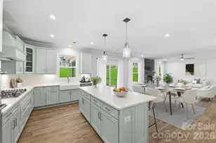 4145 Vis Pne Dr, Charlotte, NC 28215 - Photo 7