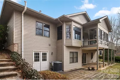 105 Fairway Knoll Drive, Hendersonville, NC 28739 - Photo 9