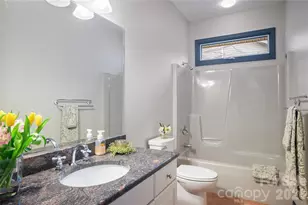 105 Fairway Knoll Dr, Hendersonville, NC 28739 - Photo 37