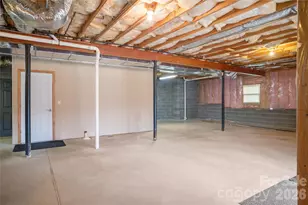 105 Fairway Knoll Dr, Hendersonville, NC 28739 - Photo 43