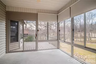 105 Fairway Knoll Dr, Hendersonville, NC 28739 - Photo 19