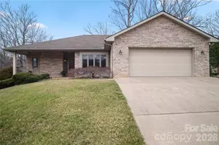 105 Fairway Knoll Dr, Hendersonville, NC 28739 - Photo 1