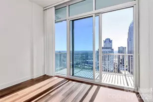 215 Pine Street N, Charlotte, NC 28202 - Photo 23