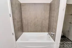 215 Pine Street N, Charlotte, NC 28202 - Photo 25