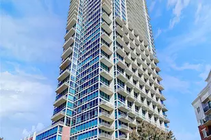 215 Pine Street N, Charlotte, NC 28202 - Photo 1