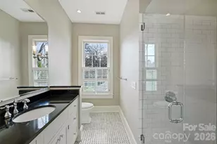 1136 Queens Rd, Charlotte, NC 28207 - Photo 25