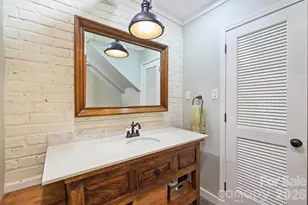 1136 Queens Rd, Charlotte, NC 28207 - Photo 33