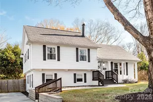 1933 Bentley Pl, Charlotte, NC 28205 - Photo 1