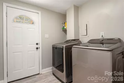 1933 Bentley Place, Charlotte, NC 28205 - Photo 13