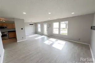 1911 Almond Hills Dr, Charlotte, NC 28262 - Photo 13