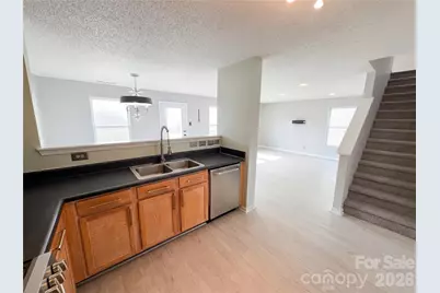 1911 Almond Hills Drive, Charlotte, NC 28262 - Photo 9