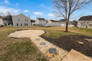 1911 Almond Hills Dr, Charlotte, NC 28262 - Photo 23