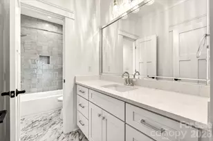 1718 Seifert Cir, Charlotte, NC 28205 - Photo 27