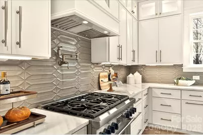 1718 Seifert Circle, Charlotte, NC 28205 - Photo 19