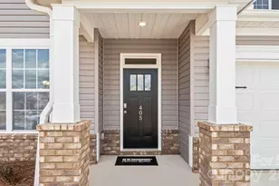 624 River Btm Rd, Fletcher, NC 28792 - Photo 5