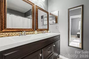 3206 Selwyn Farms Ln, Charlotte, NC 28209 - Photo 5