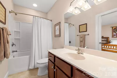 1410 Mountain Meadow Drive, Hendersonville, NC 28739 - Photo 37