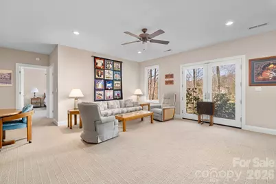 1410 Mountain Meadow Drive, Hendersonville, NC 28739 - Photo 31