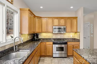 1410 Mountain Meadow Drive, Hendersonville, NC 28739 - Photo 17