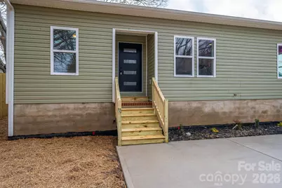 1010 E Catawba Street, Lincolnton, NC 28092 - Photo 3