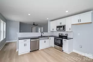 1010 E Catawba St, Lincolnton, NC 28092 - Photo 13