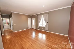 5505 Creek Point Dr, Hickory, NC 28601 - Photo 15