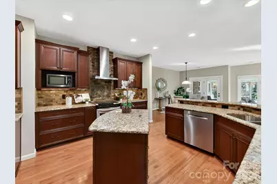 6711 Lyndonville Drive, Charlotte, NC 28277 - Photo 19