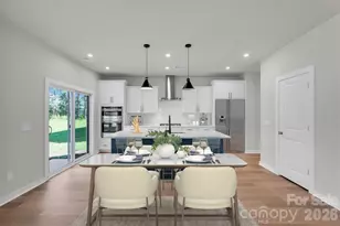 4141 Vis Pne Dr, Charlotte, NC 28215 - Photo 5