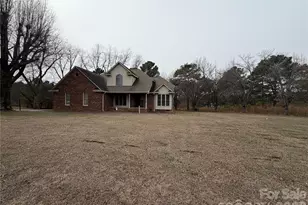 96 Valley Dr, Badin, NC 28009 - Photo 3