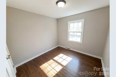 7700 Meadowdale Lane, Charlotte, NC 28212 - Photo 15