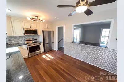 7700 Meadowdale Lane, Charlotte, NC 28212 - Photo 11