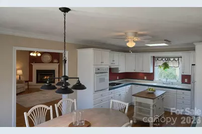 411 27th Avenue Circle NW, Hickory, NC 28601 - Photo 25