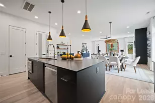 4709 Walden Ct, Charlotte, NC 28210 - Photo 7