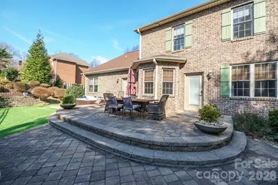4852 Brookridge Drive NE, Hickory, NC 28601 - Photo 5
