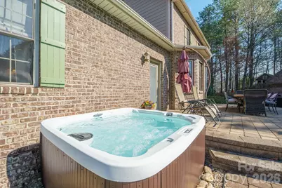 4852 Brookridge Drive NE, Hickory, NC 28601 - Photo 11